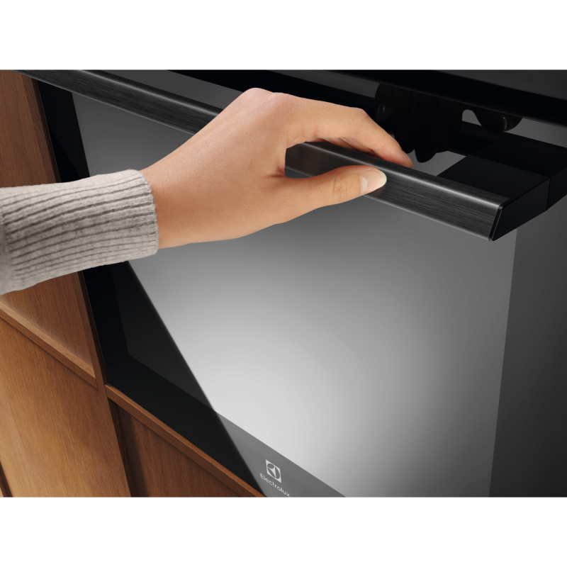 Духова шафа електрична Electrolux EOA9S3SH