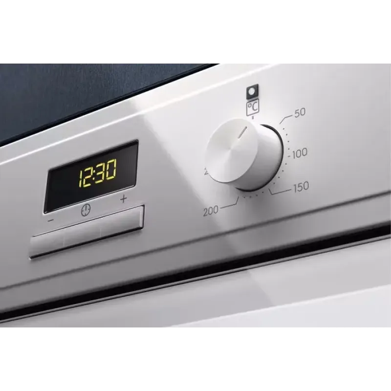 Духова шафа електрична Electrolux EOF3H40BW