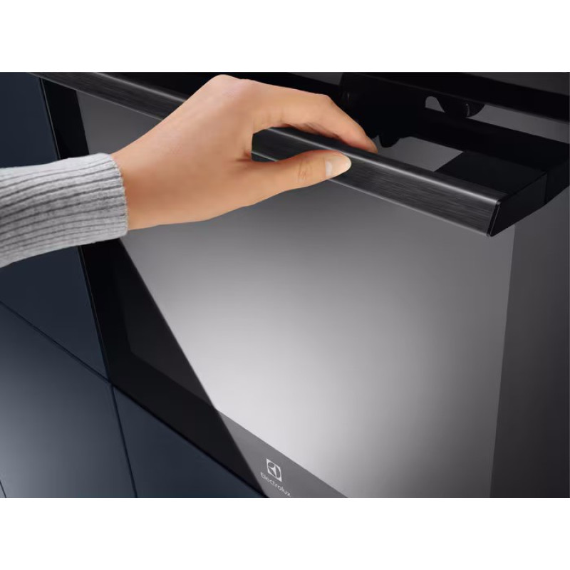 Духовой шкаф электрический Electrolux EOD6F77H