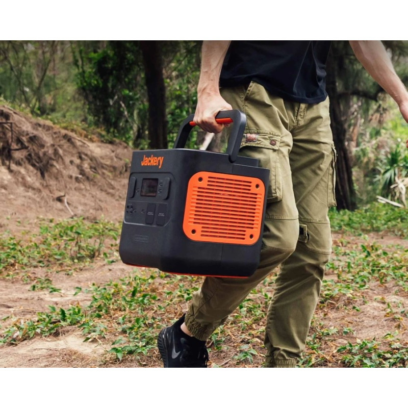Jackery Explorer 2000 Pro