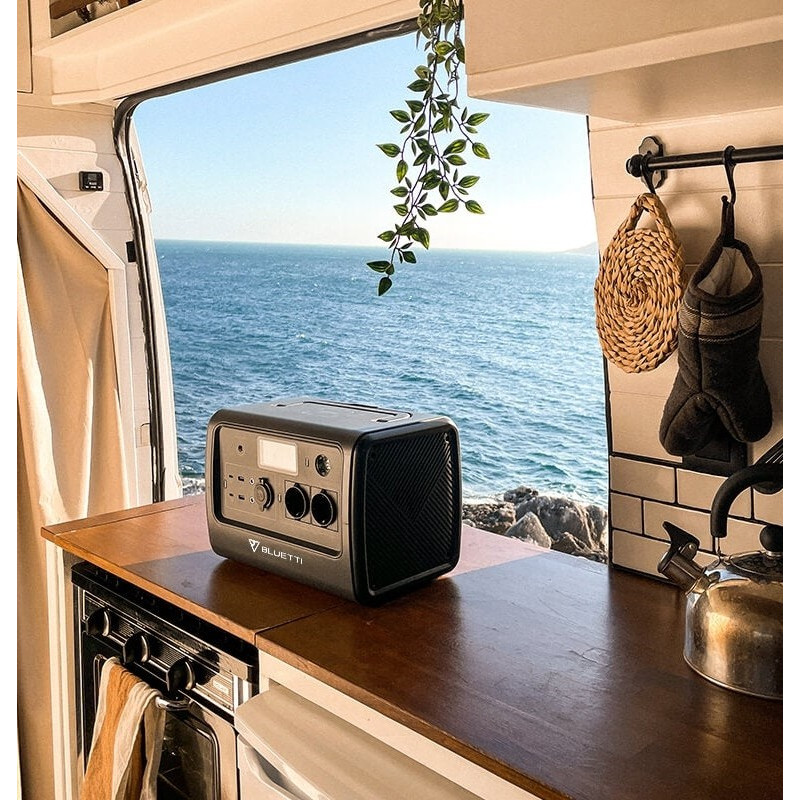 BLUETTI PowerOak EB70 Portable Power Station 1000W 716Wh (PB930692)