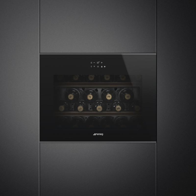 Винна шафа SMEG CVI621RWNR3
