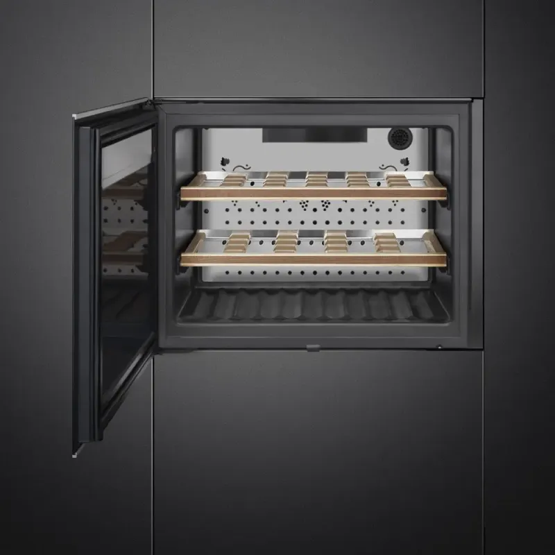 Винный шкаф SMEG CVI621RWNR3