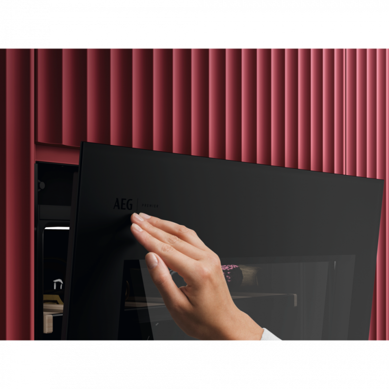 Винный шкаф AEG NKW8P21KAT