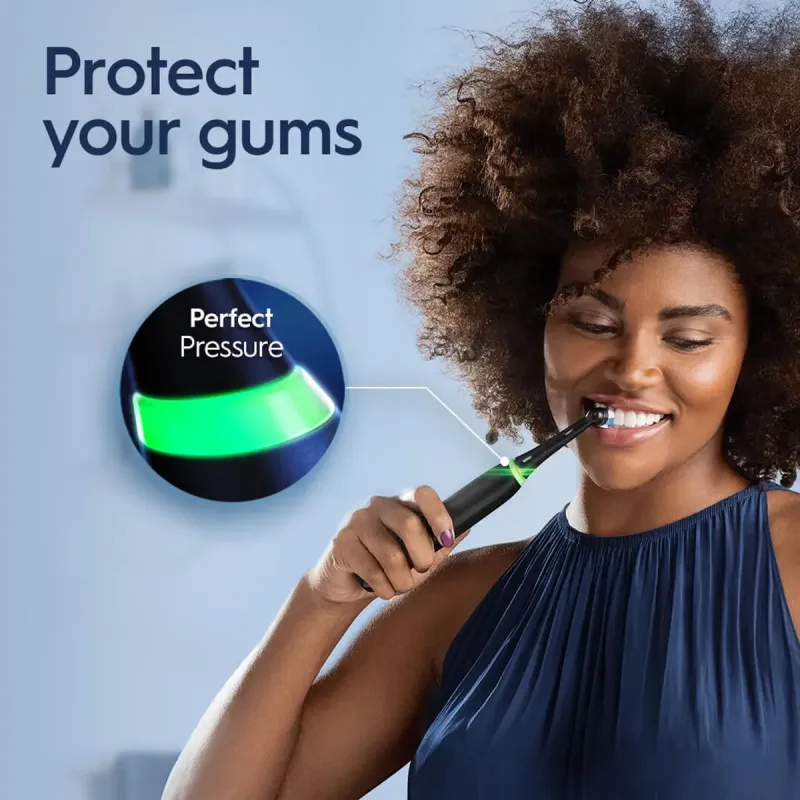 Oral-B iO Series 3 Ice Blue