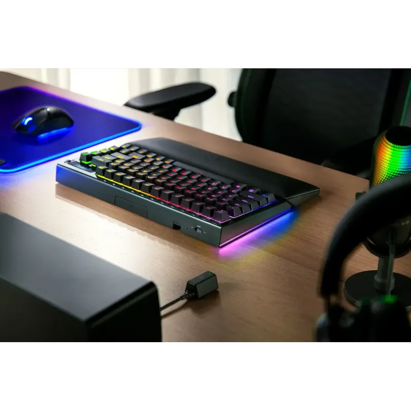 Клавиатура Razer BlackWidow V4 Pro 75% ANSI Black (RZ03-05130100-R3M1)