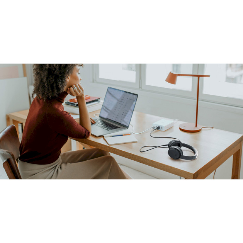 Зарядное устройство Belkin Boost Up Charge Pro GaN 4-Ports Charger 108W White (WCH010VFWH)