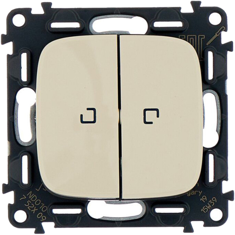 Розетка Legrand 752809