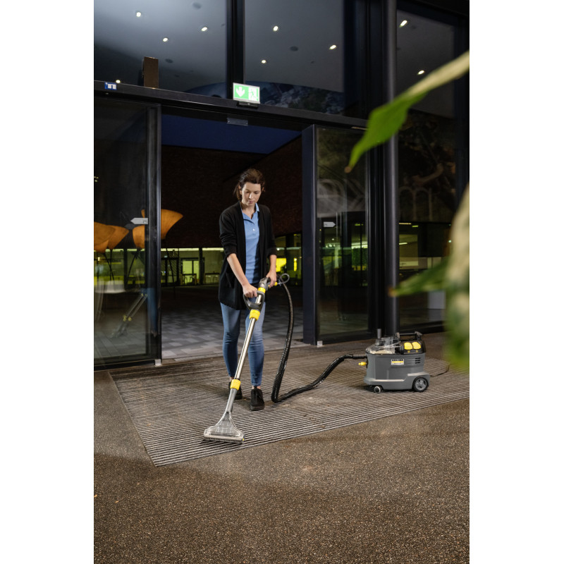 Пылесос Karcher Puzzi 8/1 Adv (1.100-241.0)