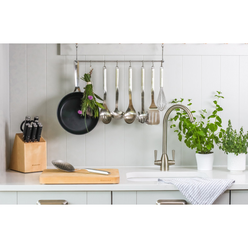 Лопатка кухонна з прорізами KitchenAid Premium, 34,6 см (KMG002OHSS)