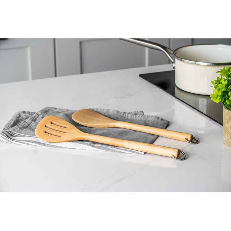 Лопатка з прорізами KitchenAid Coreline, 34,2 см, береза (KQR702OHE)