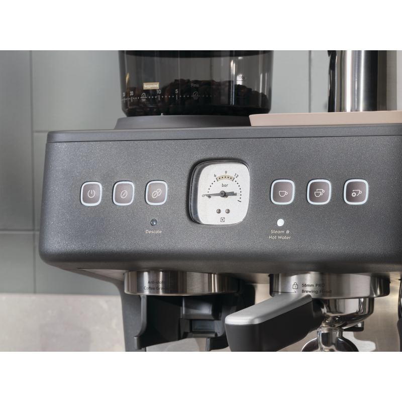 Кавоварка Electrolux E8EC1-8BP
