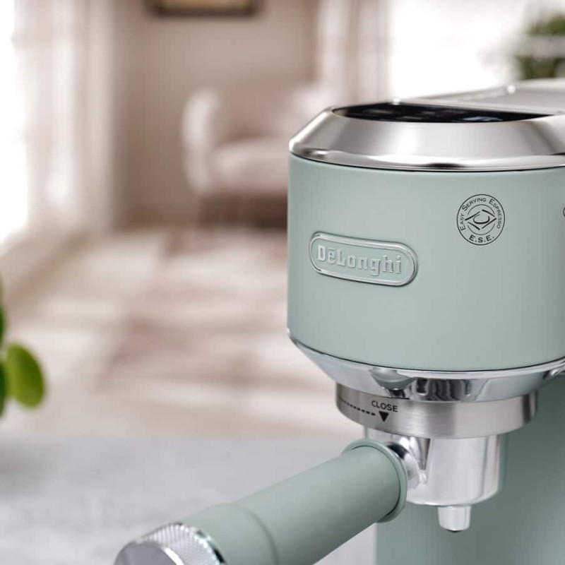 Кавоварка DeLonghi EC 890 GR