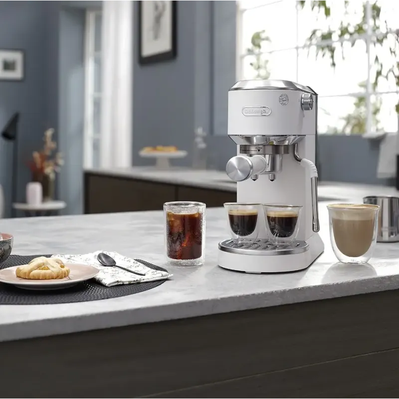 Кавоварка DeLonghi EC 890.WI