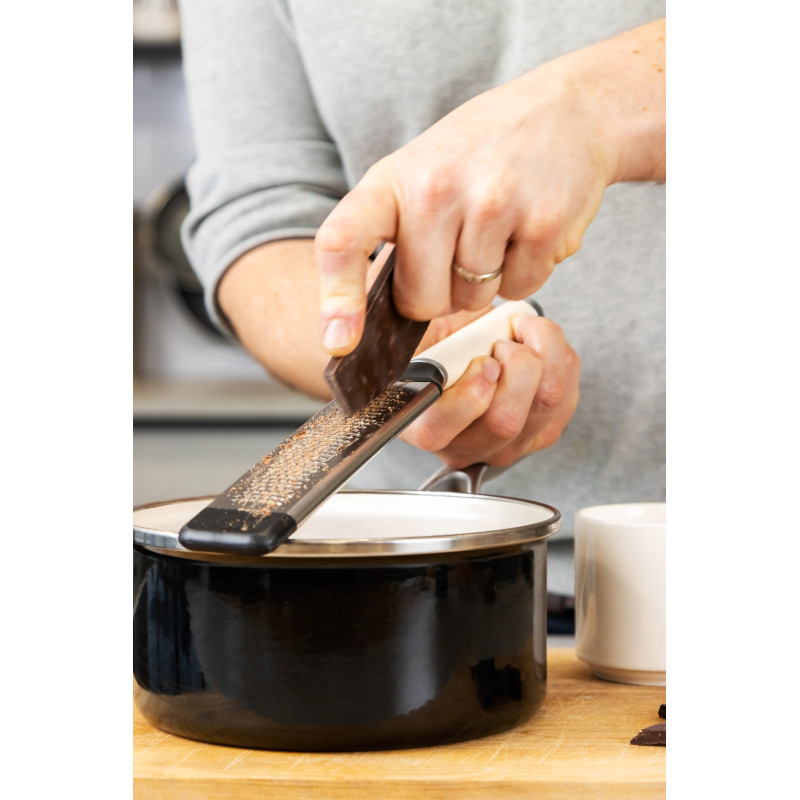 Терка KitchenAid Coreline (KAG321OHACE)