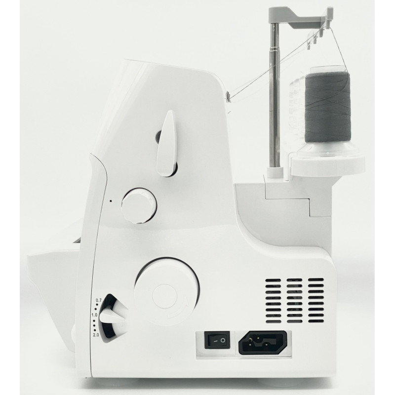 Швейна машина Minerva SmartLock 350