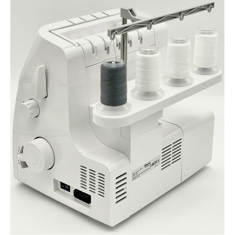 Швейна машина Minerva SmartLock 350