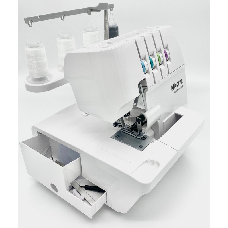 Швейна машина Minerva SmartLock 350