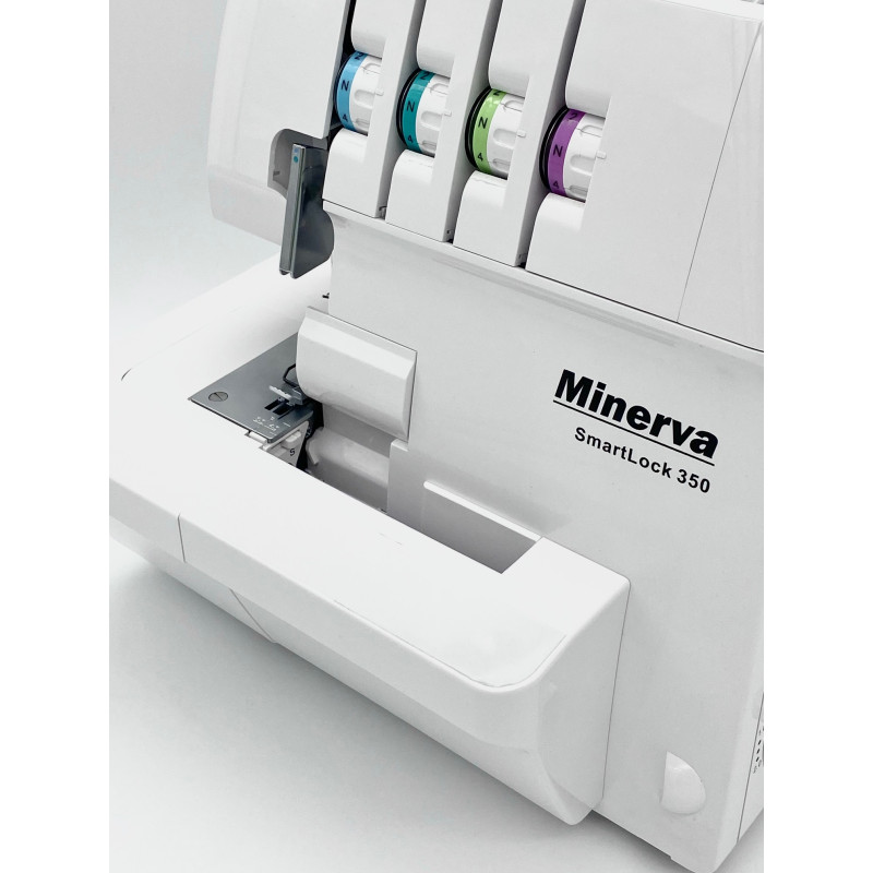 Швейна машина Minerva SmartLock 350