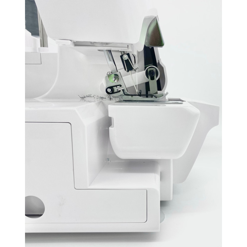 Швейна машина Minerva SmartLock 350