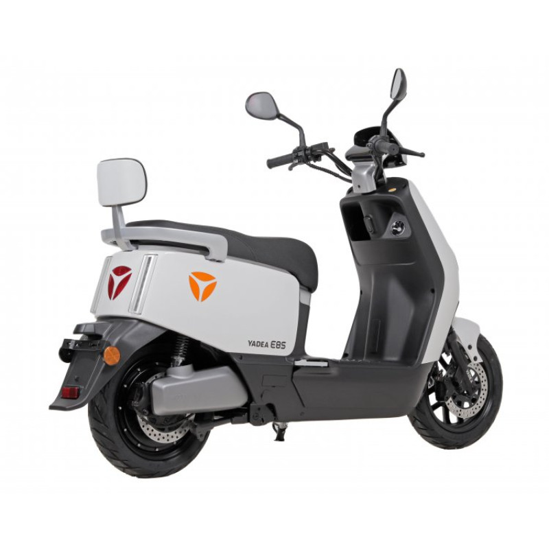 Електроскутер YADEA E8S (white)