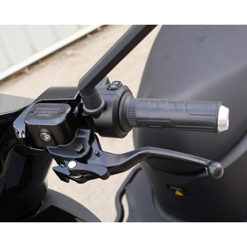 Електроскутер Maxxter ECLIPSE (Black)