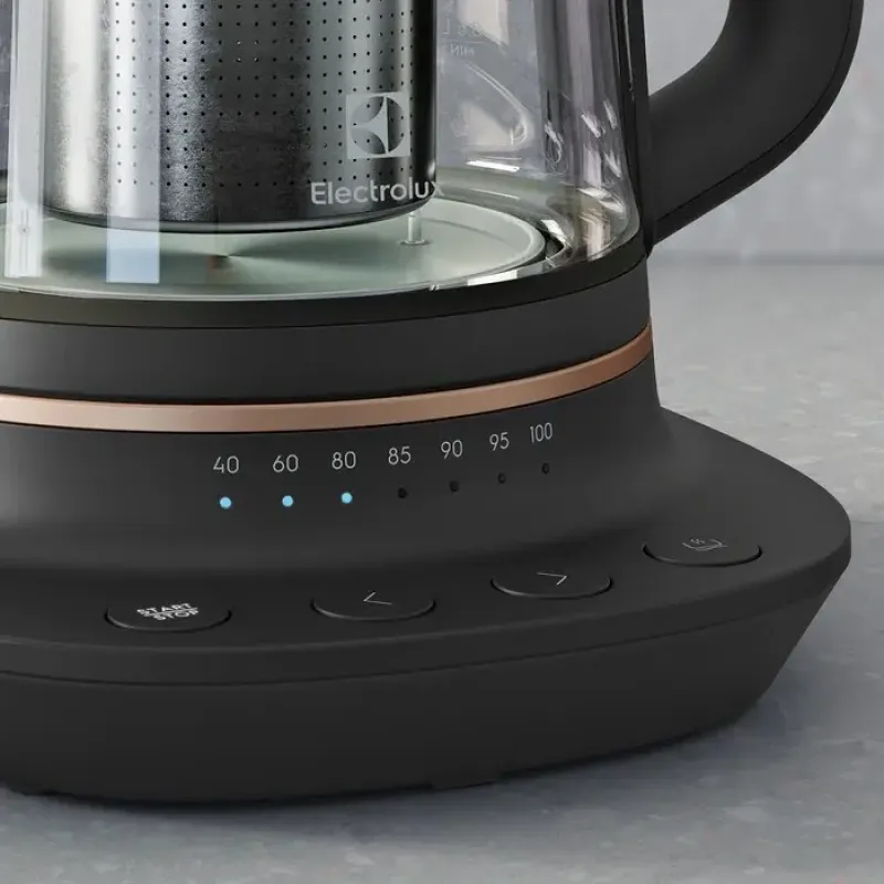 Электрочайник ELECTROLUX E7GK1-8BP