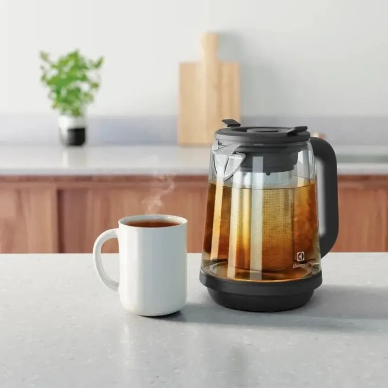 Электрочайник ELECTROLUX E7GK1-8BP