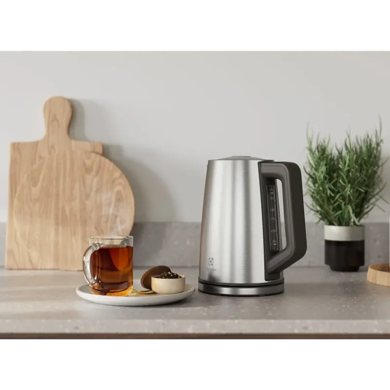 Электрочайник Electrolux E5K1-6ST