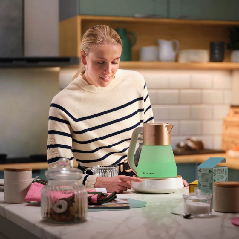 Электрочайник Russell Hobbs Calm 27450-70