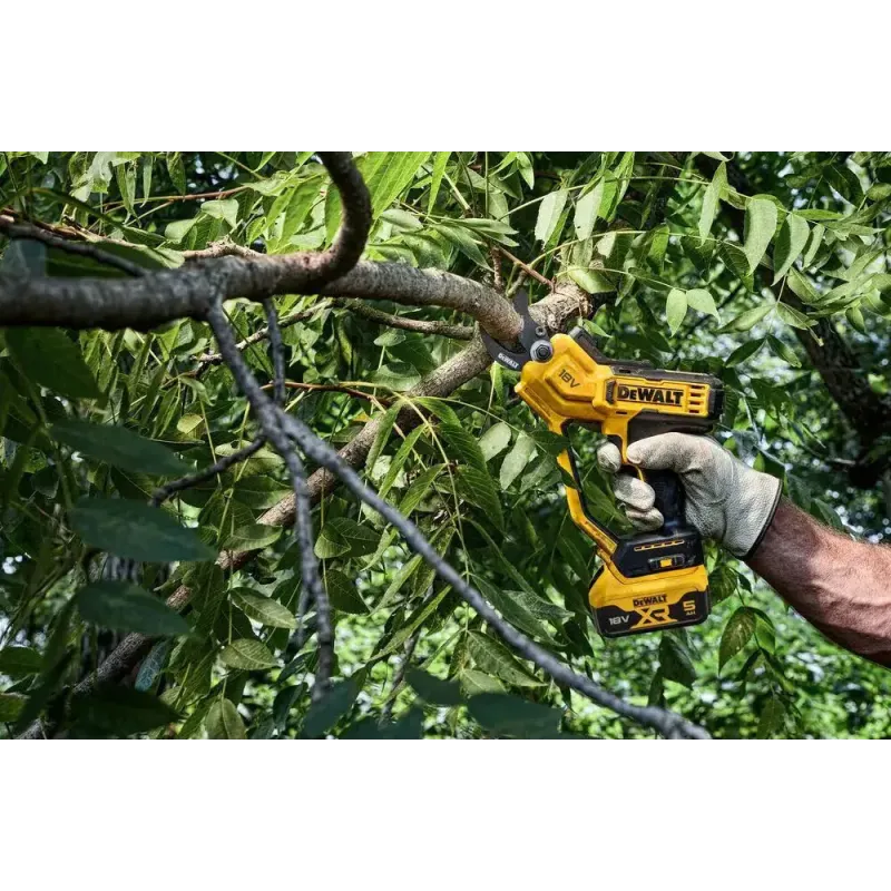 Секатор DeWALT DCMPP568N