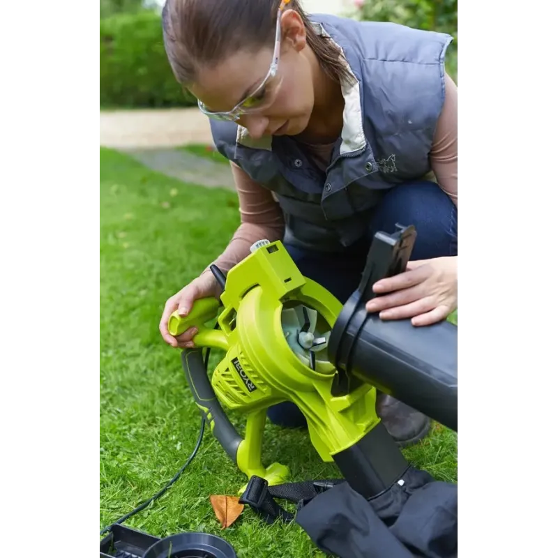 Садовий пилосос-повітродувка Ryobi RBV3000CSV (5133002188)