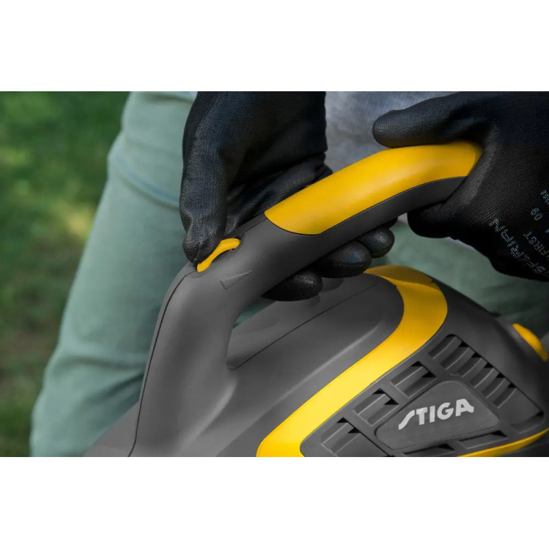 Садовий пилосос-повітродувка Stiga BL 130c V (255260002/ST1) (BL130CV)