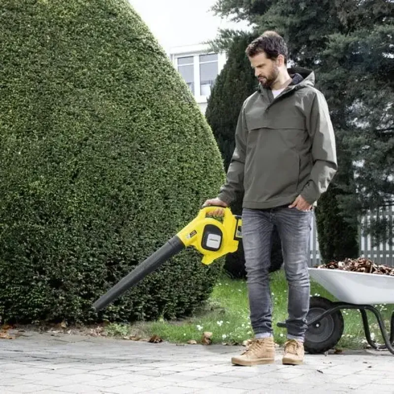 Садовый пылесос-воздуходувка Karcher LBL 4 BATTERY (1.445-150.0)
