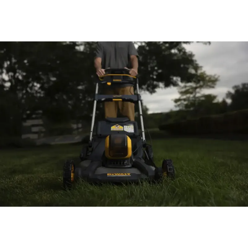 Газонокосилка аккумуляторная DeWALT DCMWP500N