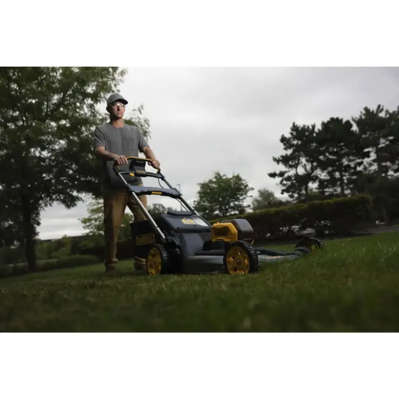 Газонокосилка аккумуляторная DeWALT DCMWP500N