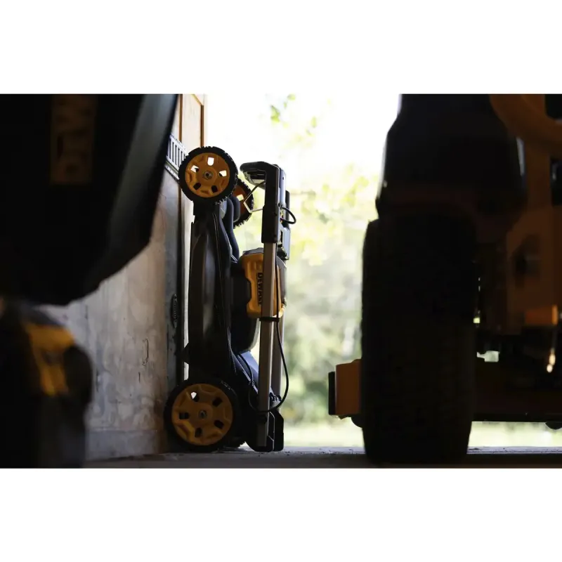 Газонокосилка аккумуляторная DeWALT DCMWP500N