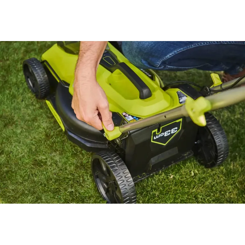 Газонокосилка аккумуляторная Ryobi RY18LMX33A-0 ONE+ без АКБ та ЗП (5133006286)