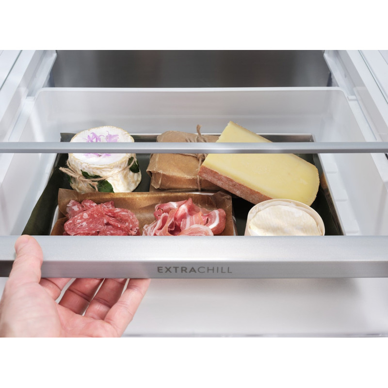 Холодильник Electrolux LRT7ME39X