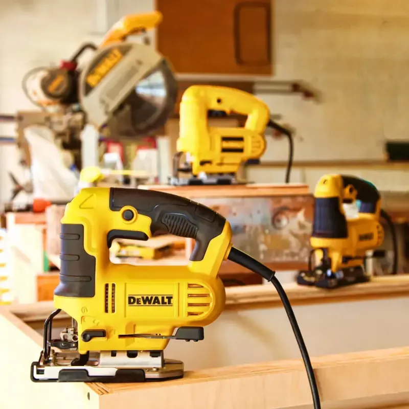 Электролобзик DeWALT DWE349