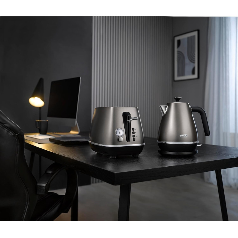 Тостер DeLonghi CTIN 2103 TB