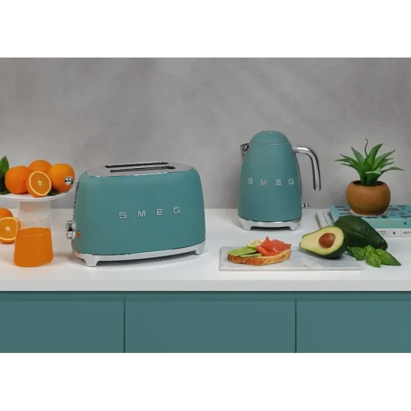 Тостер Smeg TSF01EGMEU