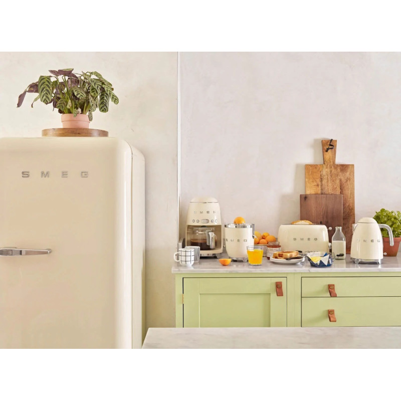 Smeg TSF03CREU