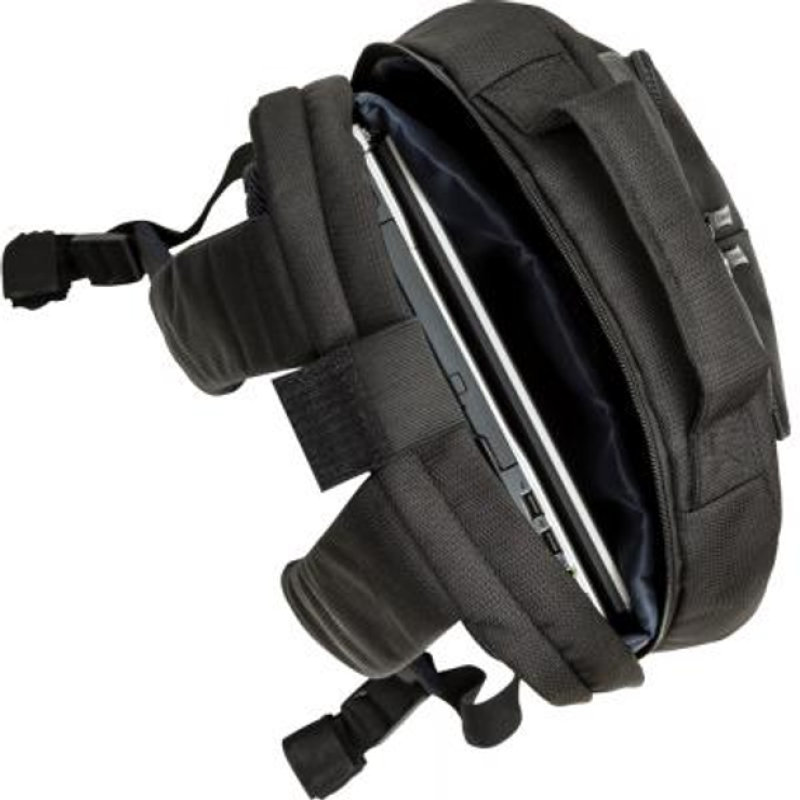 Rivacase  8460 (Black)