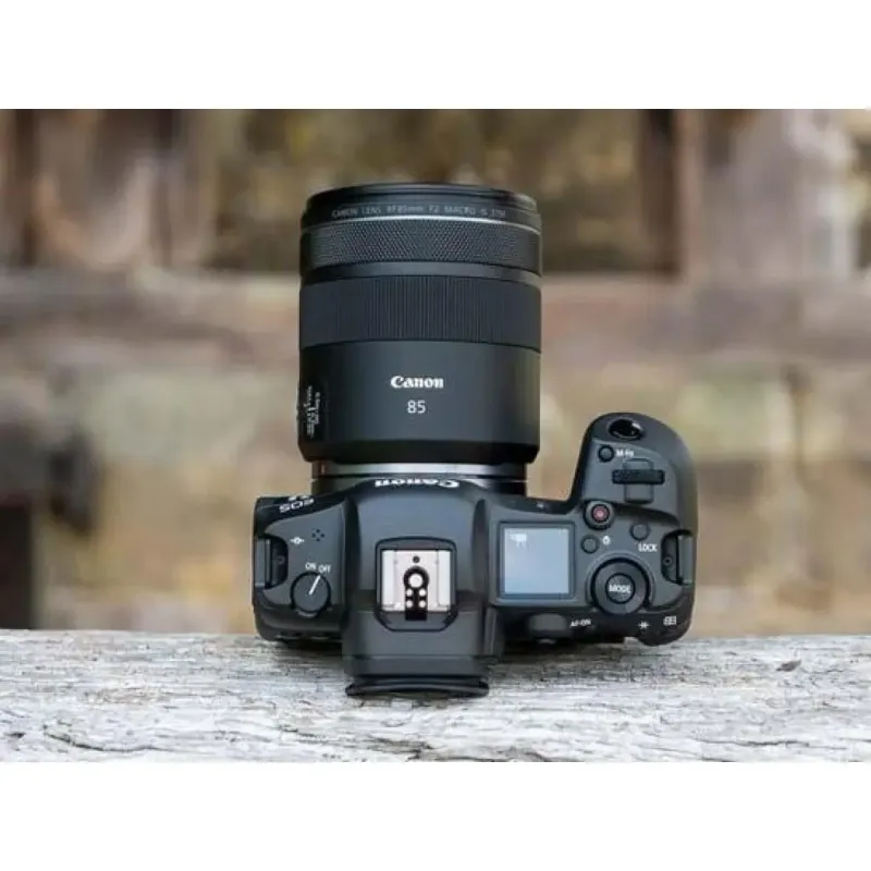 Объектив Canon RF 85mm f/2 Macro IS STM (4234C005)