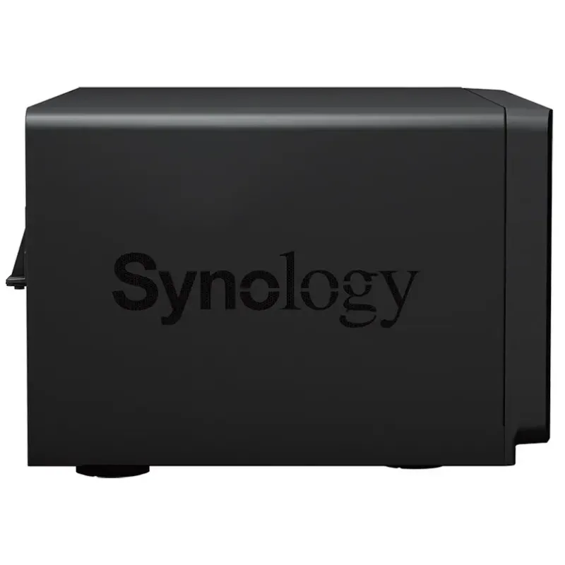 Сетевой накопитель (NAS) Synology DS1823XS+
