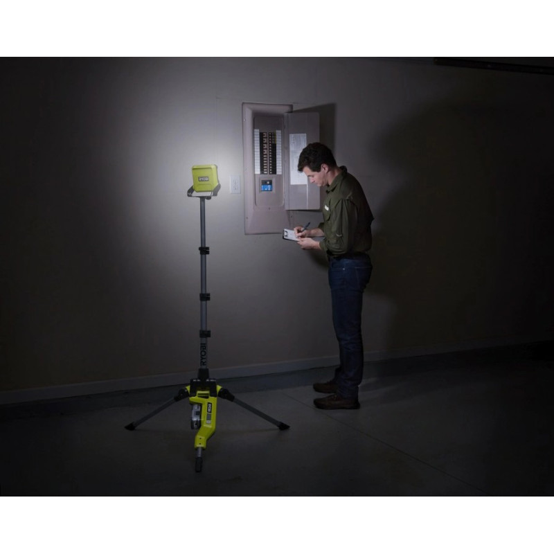 Фонарь Ryobi ONE+ R18TL-0 (5133004854)