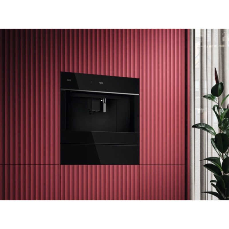 Кофемашина встроенная AEG TC8NK7B