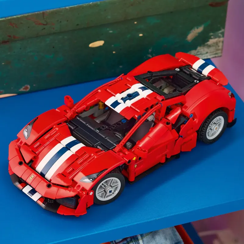 Конструктор LEGO Technic Автомобіль Ferrari 488 Pista 42235