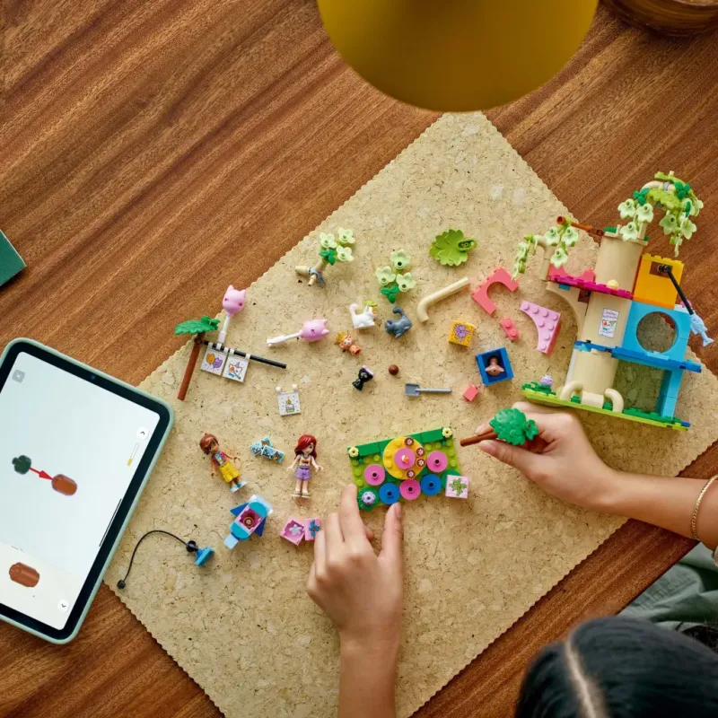 Конструктор LEGO Friends День народження кота та будинок на дереві (42666)
